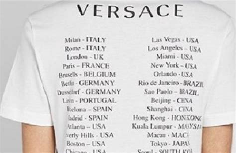 versace venduta ai cinesi|Versace, polemica in Cina per le t.